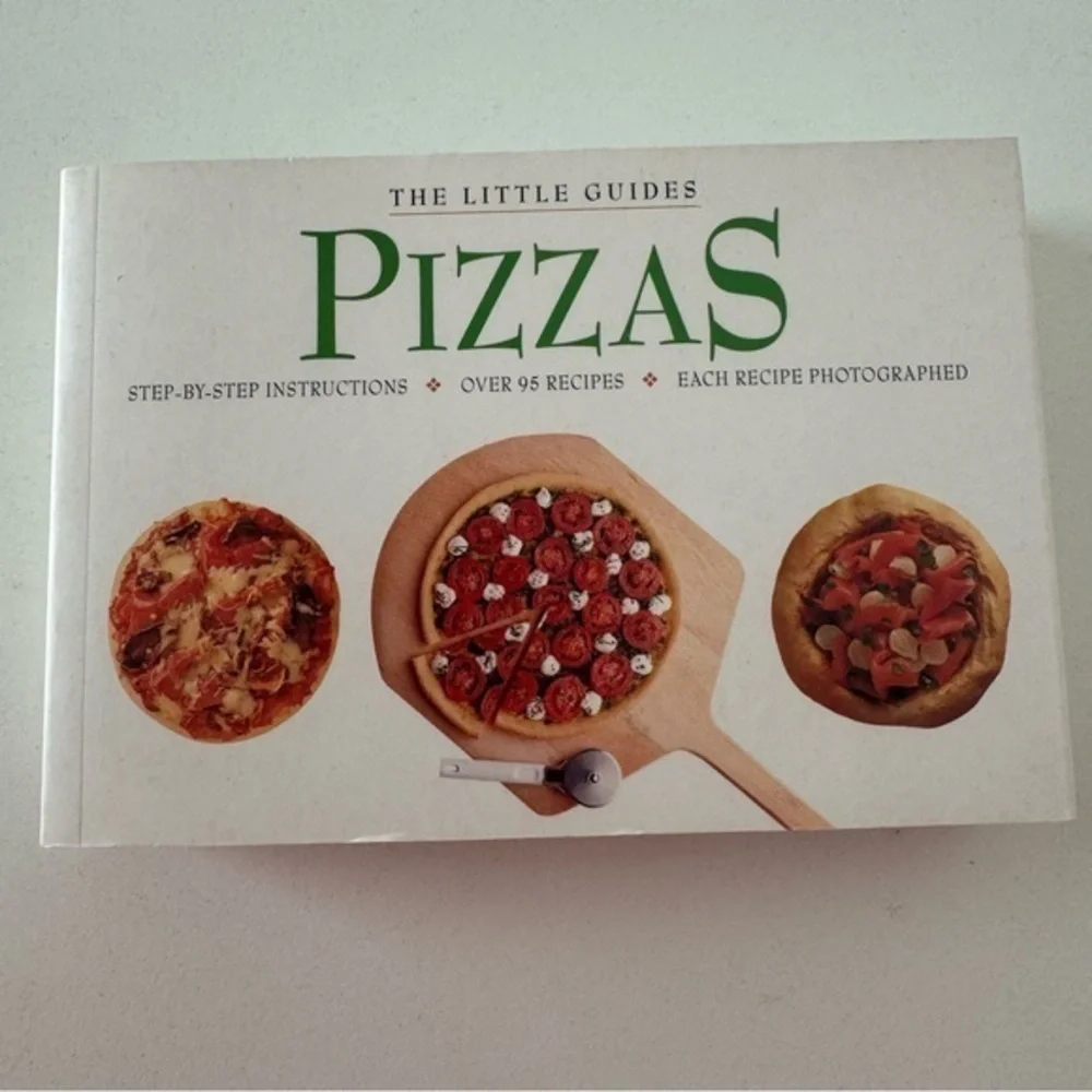 Barnes & Noble The Little Guides Pizzas Cookbook